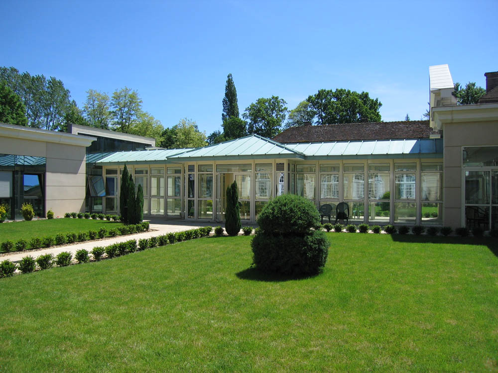 Château de Régennes, Appoigny - Rénovation et Extension d'une clinique gérontopsychiatrique - ATRIA Architectes à Auxerre, Bourgogne